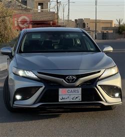 تۆیۆتا کامری